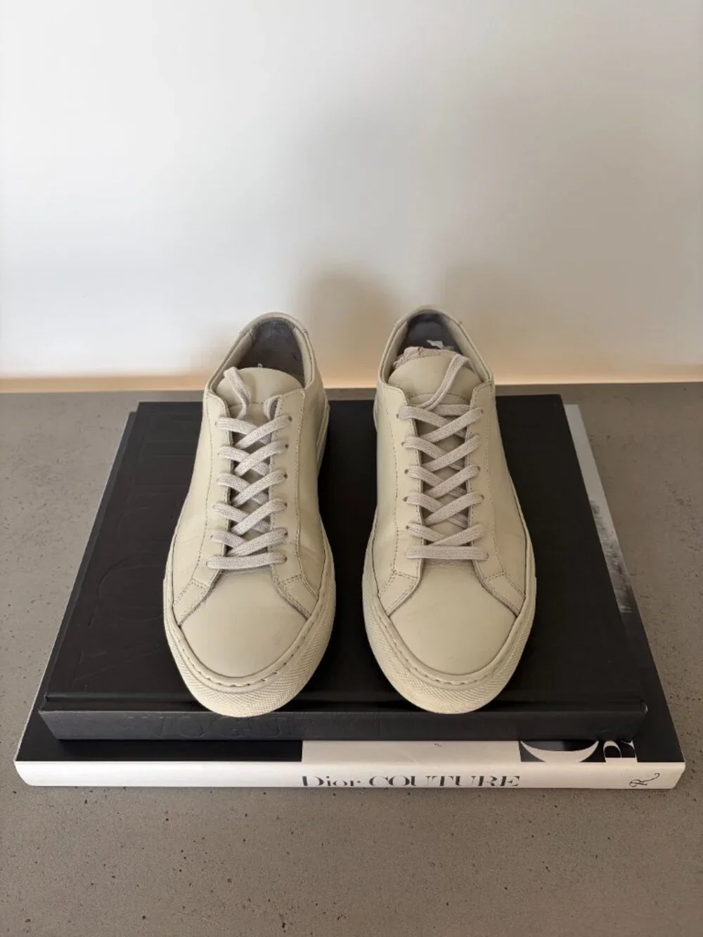 Woman by Common Projects Original Achilles Low — Off-White Leather, Size 37 EUC